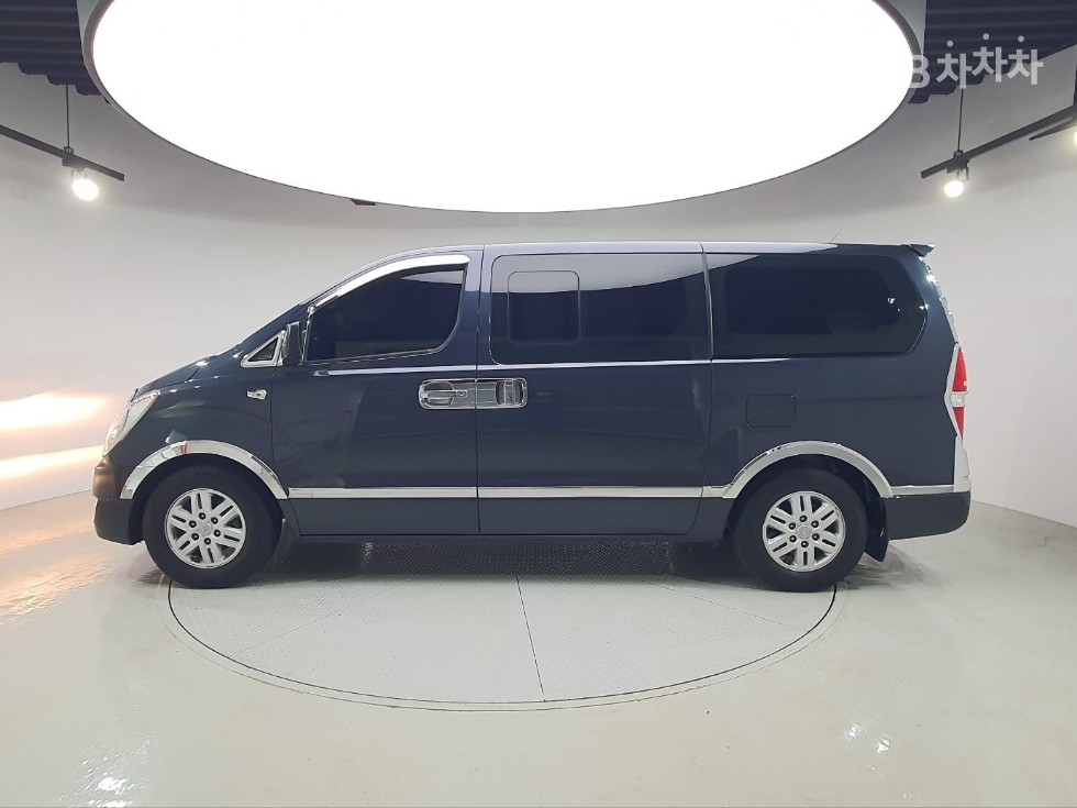 Hyundai Starex — miniaturë 7