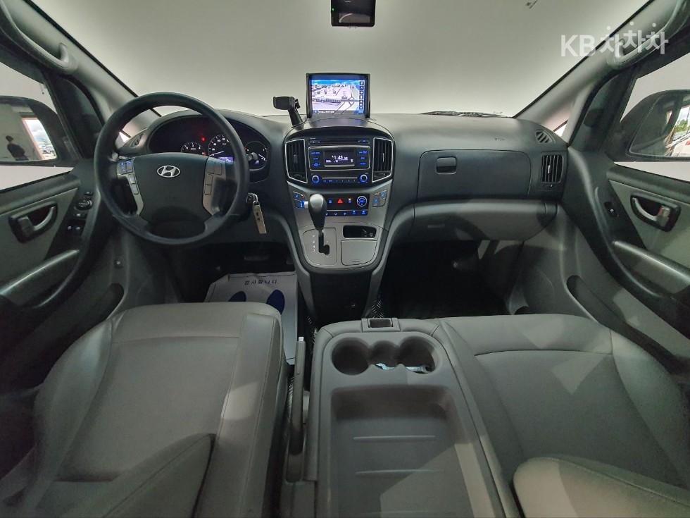 Hyundai Starex — miniaturë 8