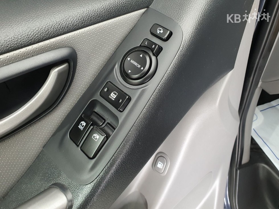 Hyundai Starex — miniaturë 15