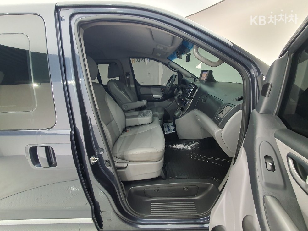 Hyundai Starex — miniaturë 24