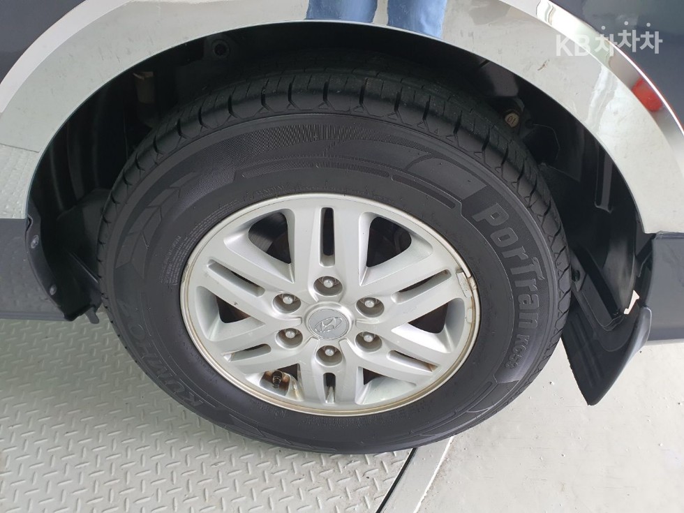 Hyundai Starex — miniaturë 27
