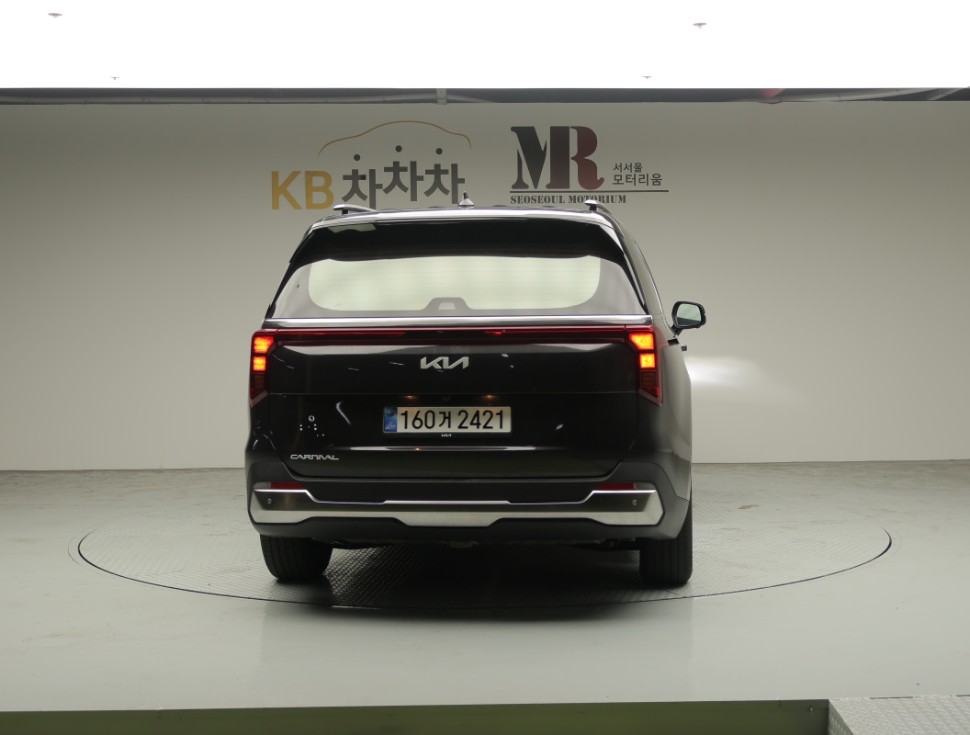 Kia Carnival — miniaturë 3