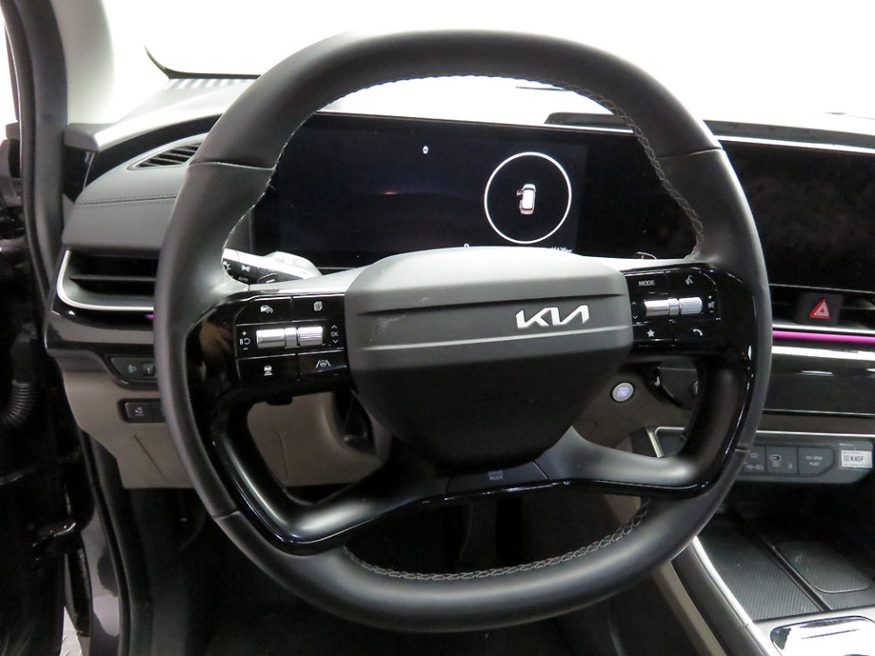 Kia Carnival — miniaturë 9