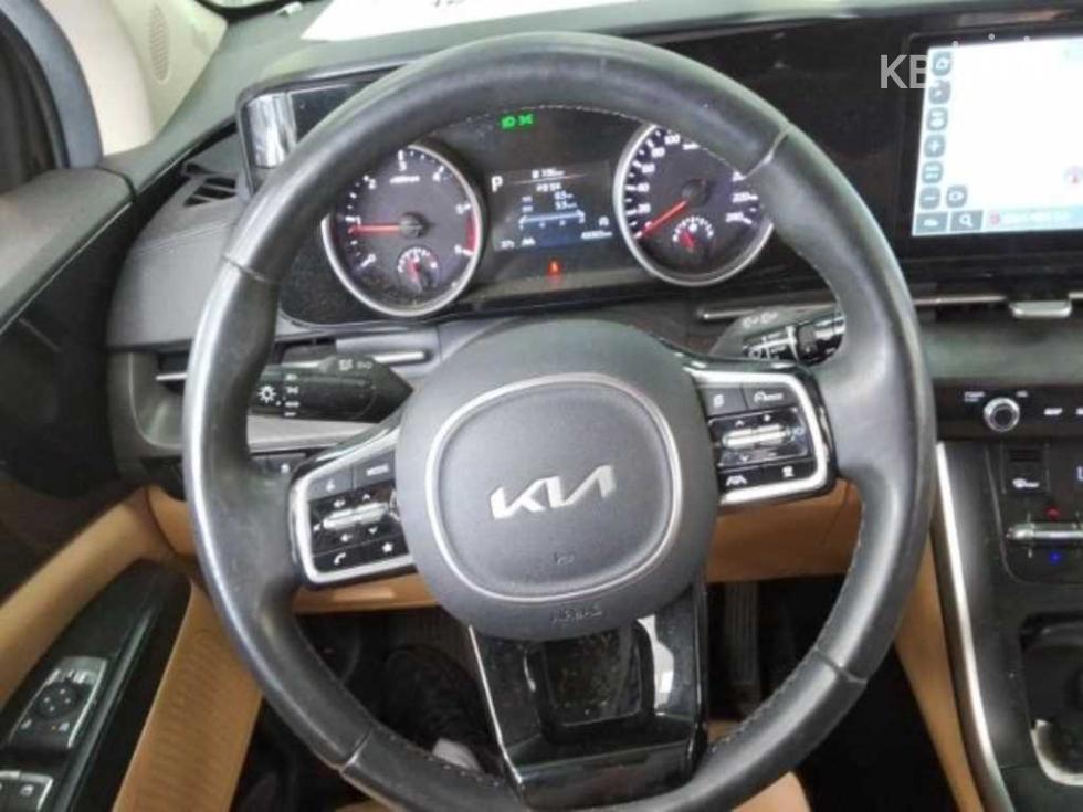 Kia Carnival — miniaturë 3