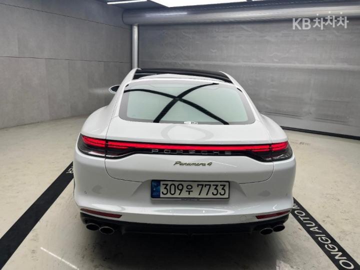 Porsche Panamera — miniaturë 3