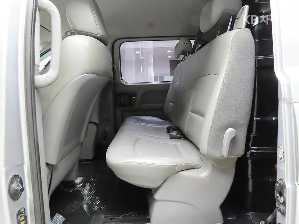 Hyundai Starex — miniaturë 11