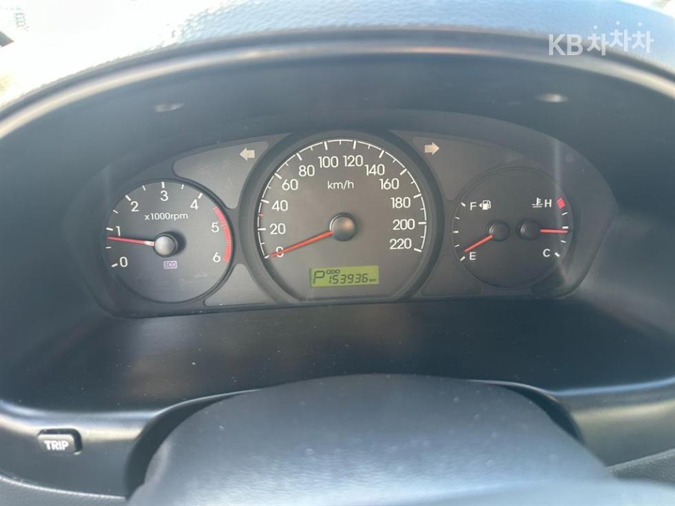 Hyundai Starex — miniaturë 10