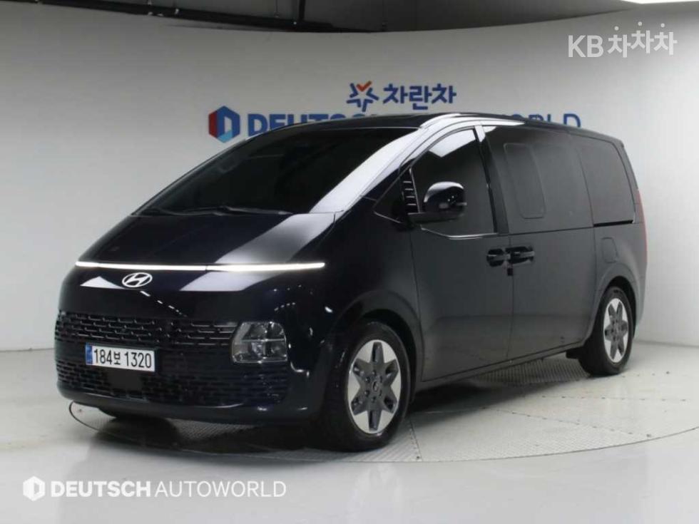 Hyundai Staria