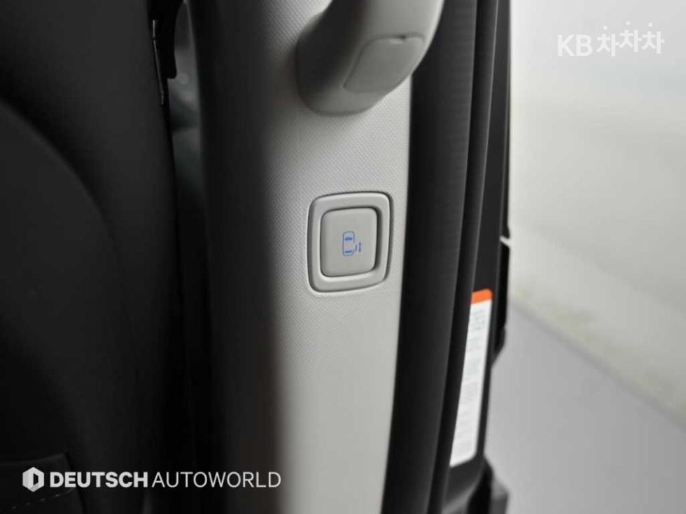 Hyundai Staria — miniaturë 16
