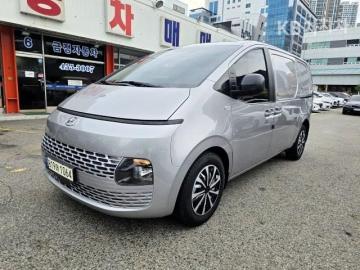 Hyundai Staria 2.2  3  smart — foto 1
