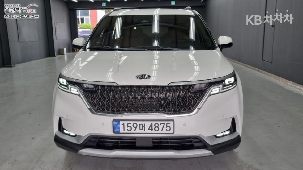 Kia Carnival — miniaturë 3