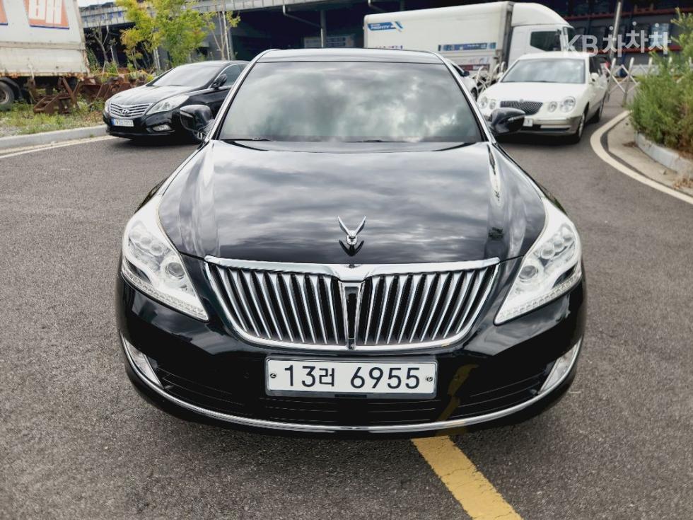 Hyundai Equus