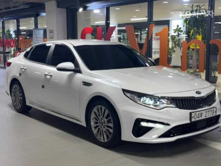 Kia K5 — miniaturë 2
