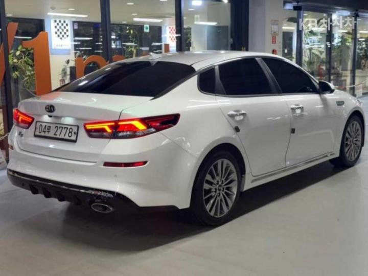 Kia K5 — miniaturë 4