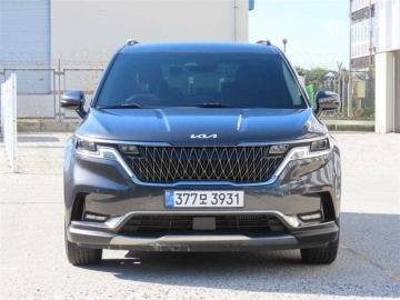 Kia Carnival 9-Seater Noblesse — foto 1