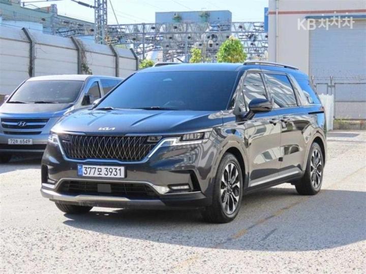 Kia Carnival — miniaturë 2