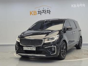 Kia Carnival 9-seater Noblesse — foto 1