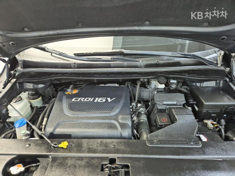 Kia Carnival — miniaturë 5