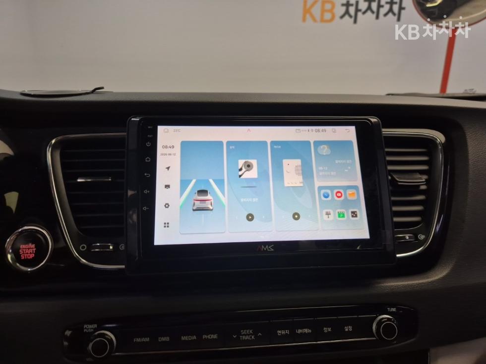 Kia Carnival — miniaturë 14