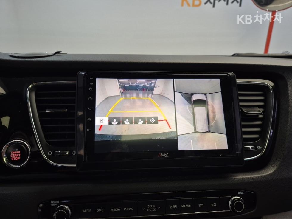 Kia Carnival — miniaturë 15