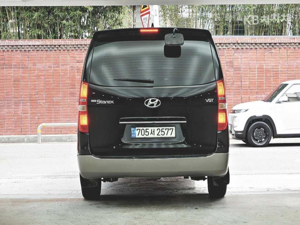 Hyundai Starex — miniaturë 4