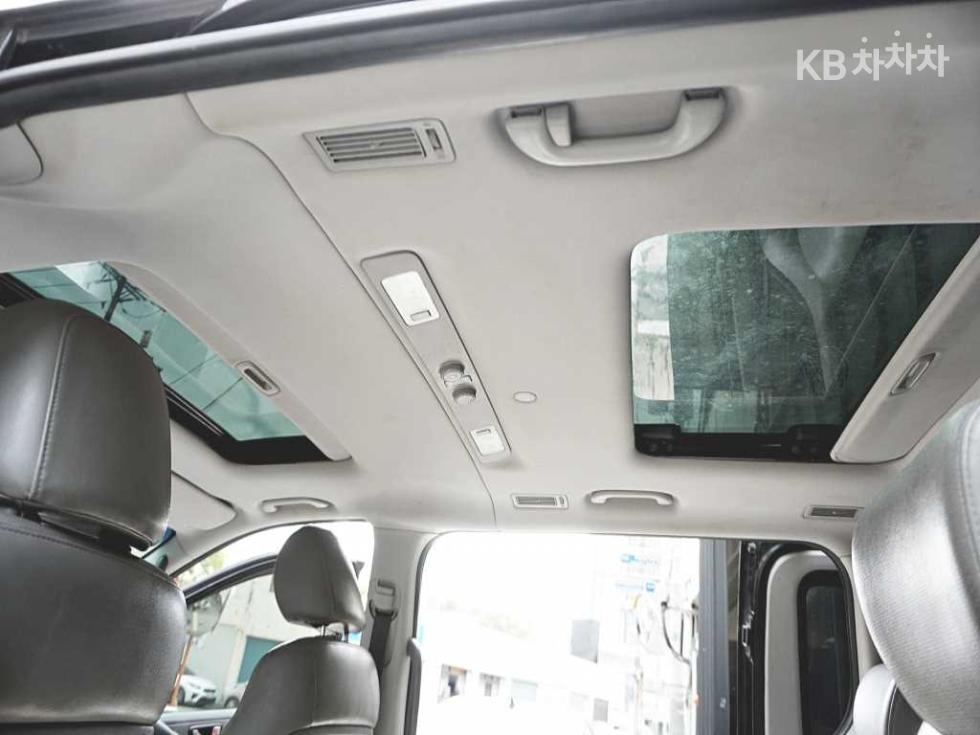 Hyundai Starex — miniaturë 7