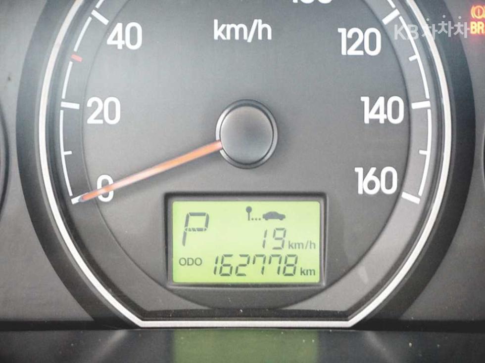 Hyundai Starex — miniaturë 12