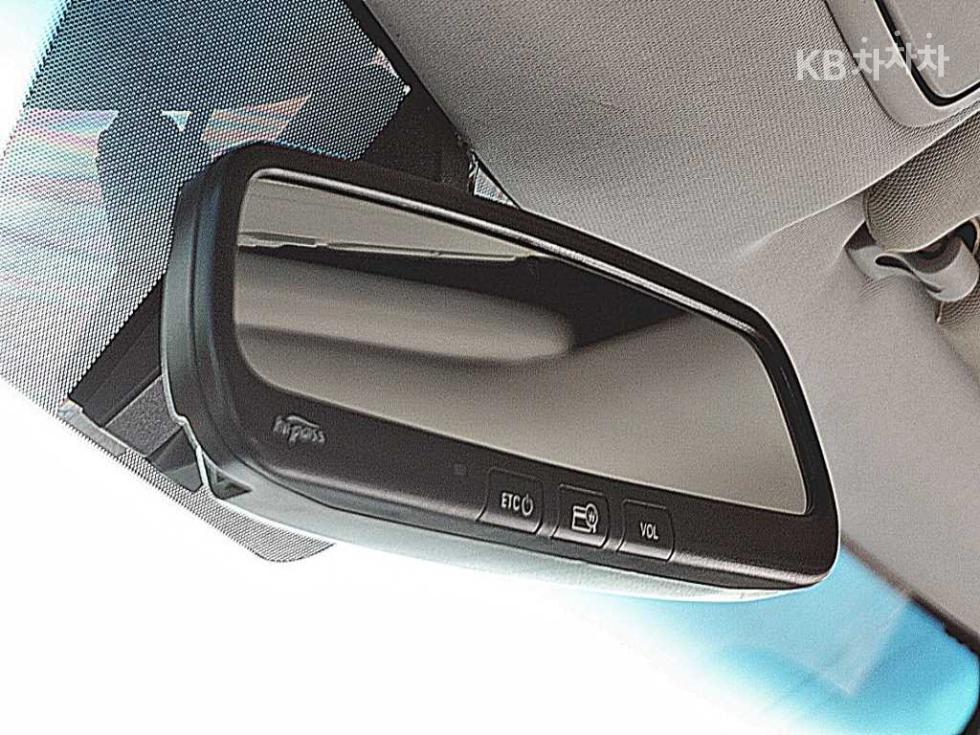 Hyundai Starex — miniaturë 13