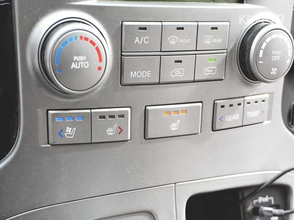 Hyundai Starex — miniaturë 16