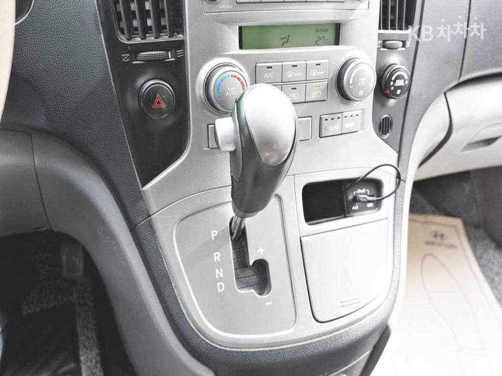 Hyundai Starex — miniaturë 17