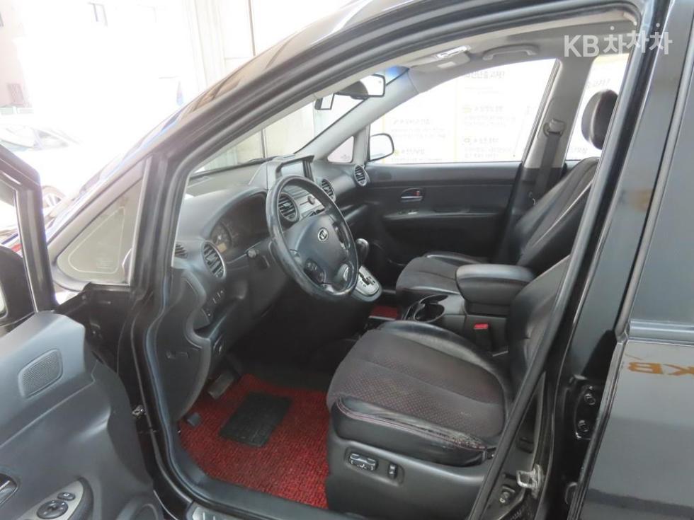Kia Carens — miniaturë 5