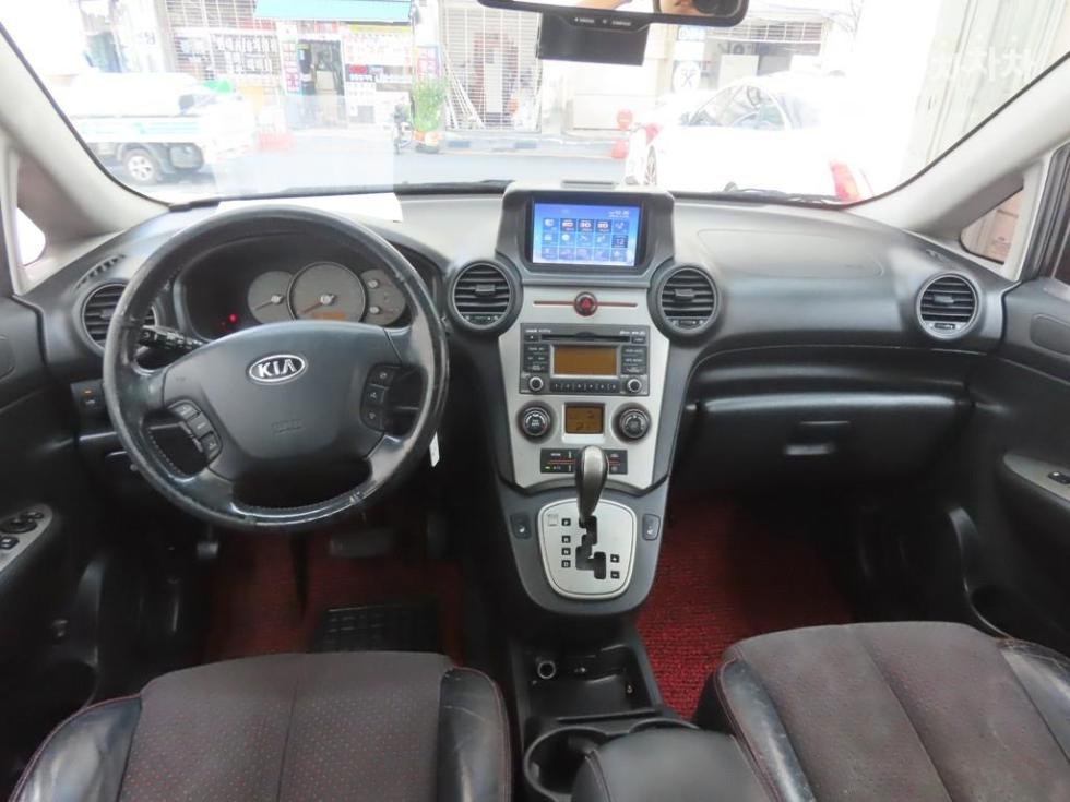 Kia Carens — miniaturë 7