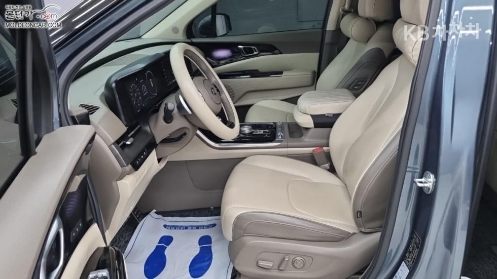 Kia Carnival — miniaturë 9