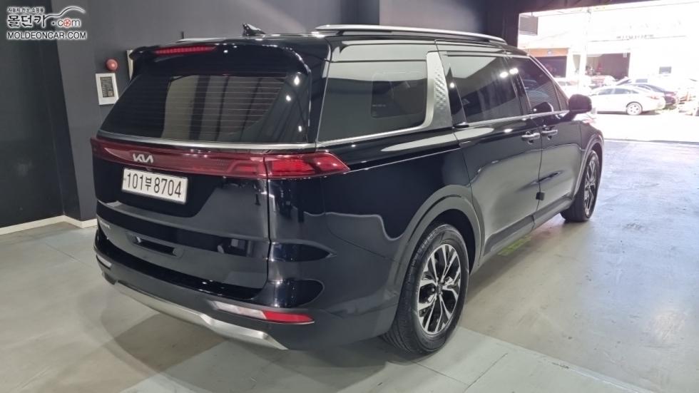 Kia Carnival — miniaturë 2
