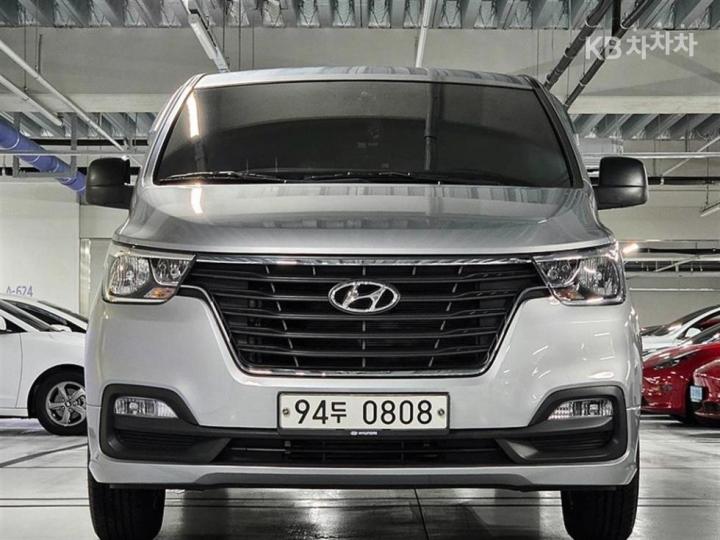 Hyundai Starex — miniaturë 3
