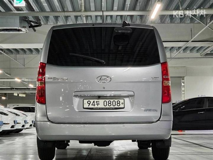 Hyundai Starex — miniaturë 4