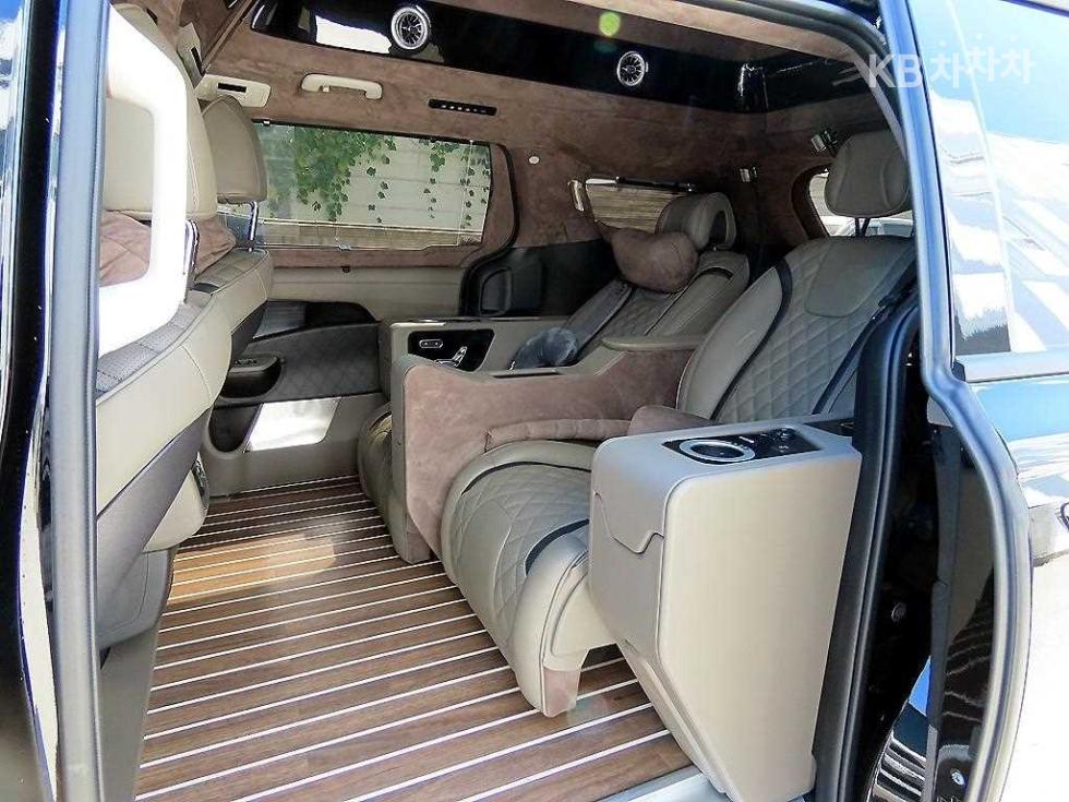 Kia Carnival — miniaturë 6