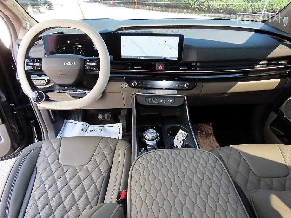 Kia Carnival — miniaturë 7