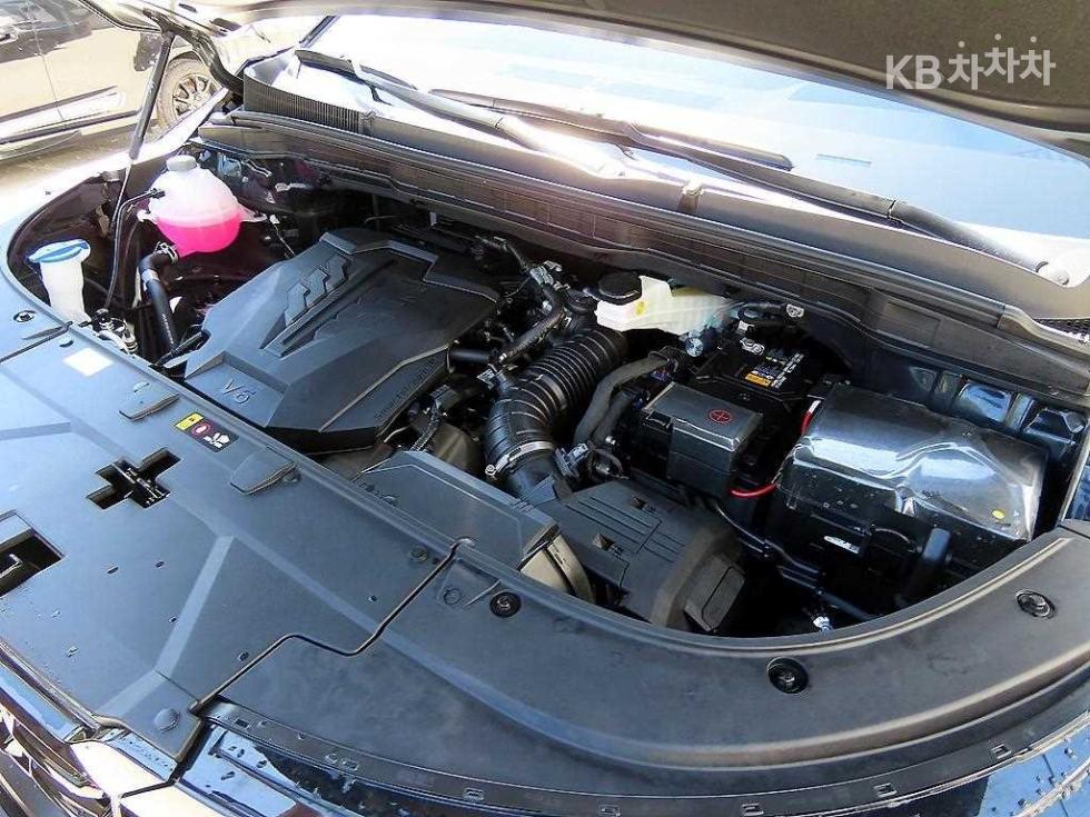 Kia Carnival — miniaturë 19