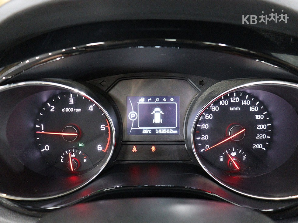 Kia Carnival — miniaturë 6