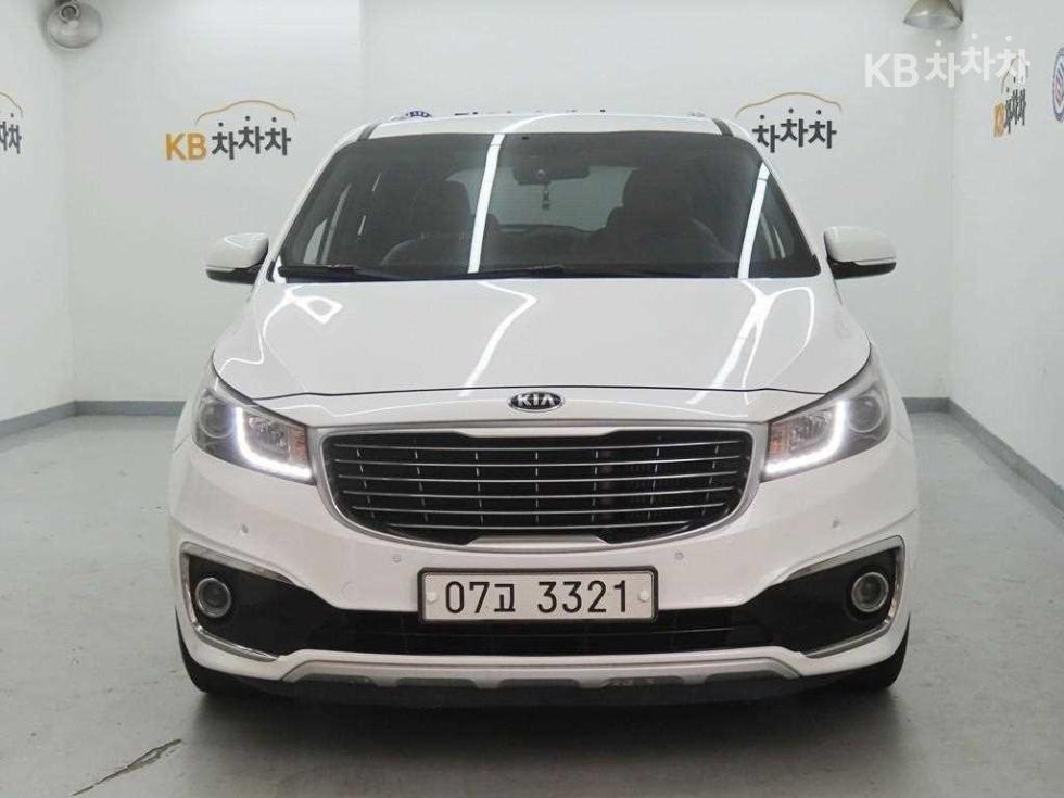 Kia Carnival 9인승 2.2 디젤 프레스티지 — foto 1
