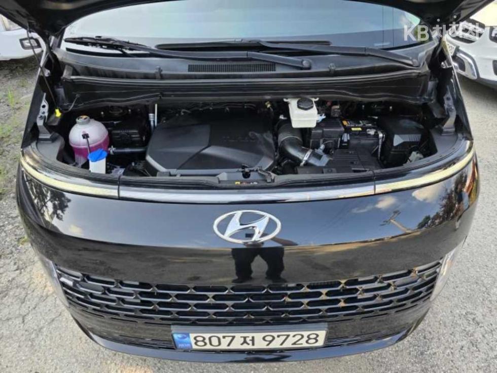 Hyundai Staria — miniaturë 8