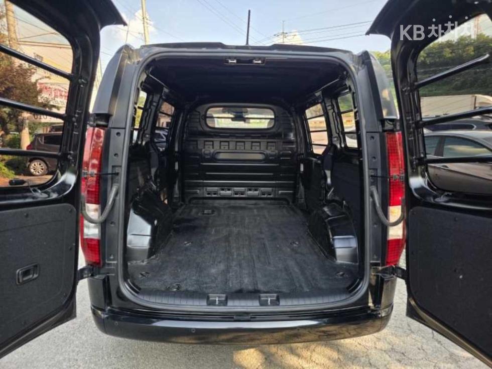Hyundai Staria — miniaturë 11
