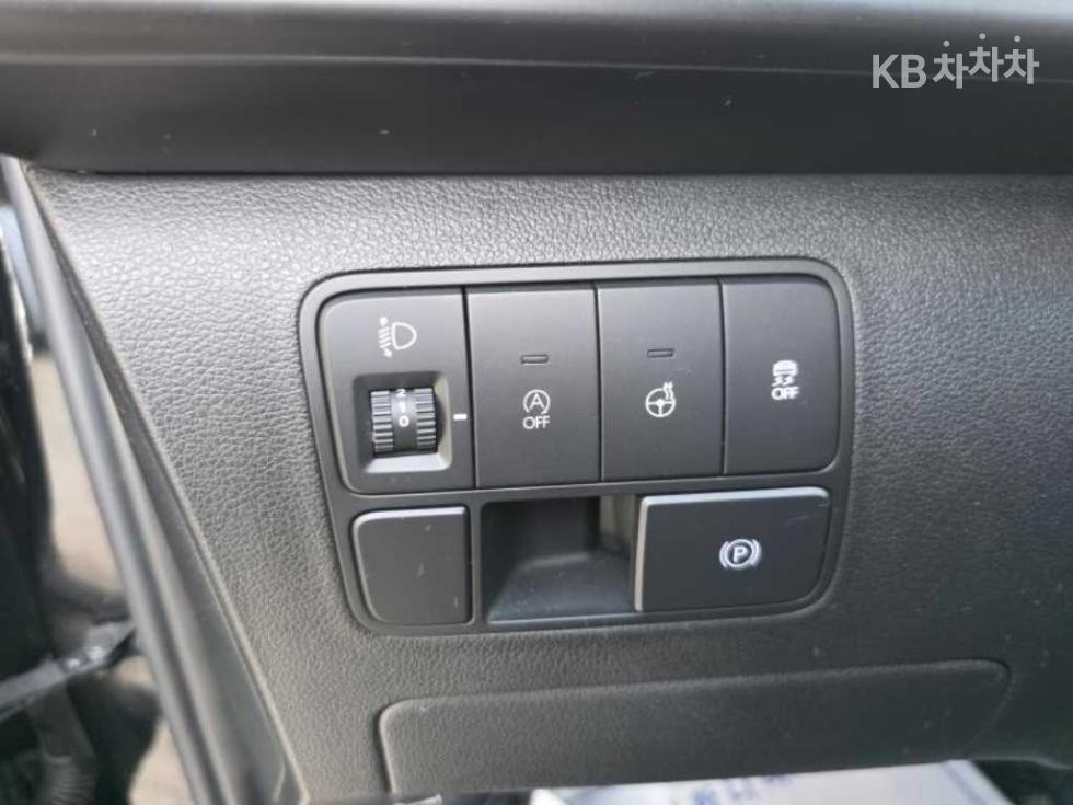 Hyundai Staria — miniaturë 14