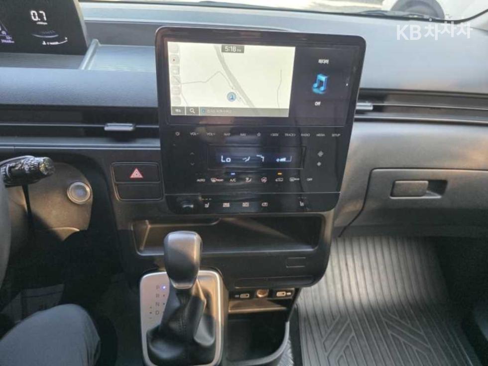 Hyundai Staria — miniaturë 16