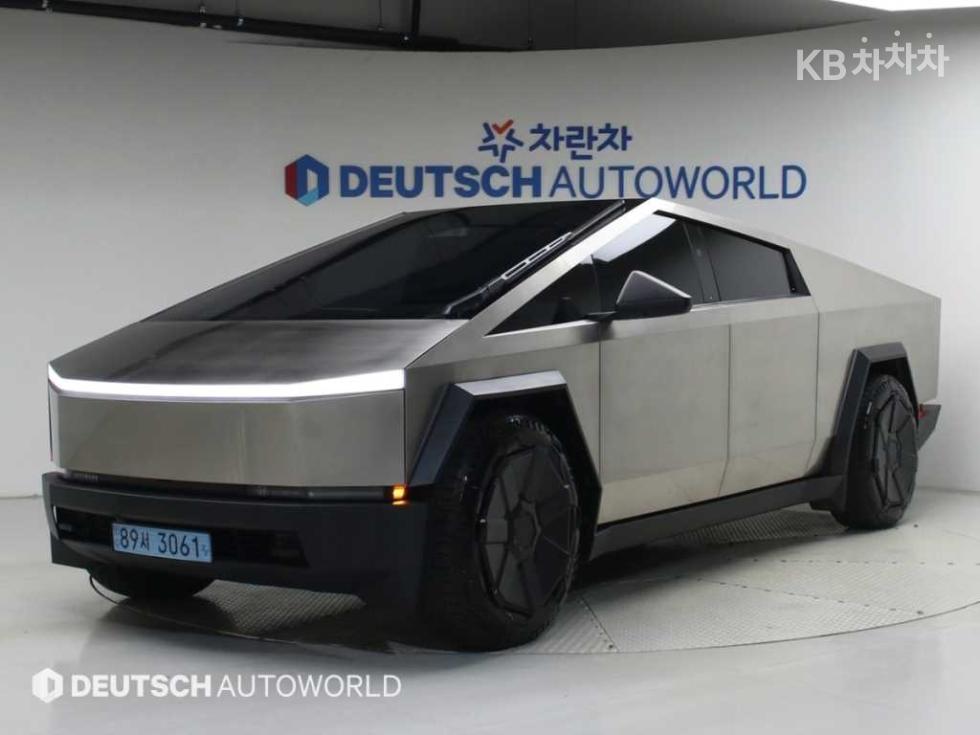 테슬라 사이버트럭 2025년식 테슬라 사이버트럭 AWD 기본형