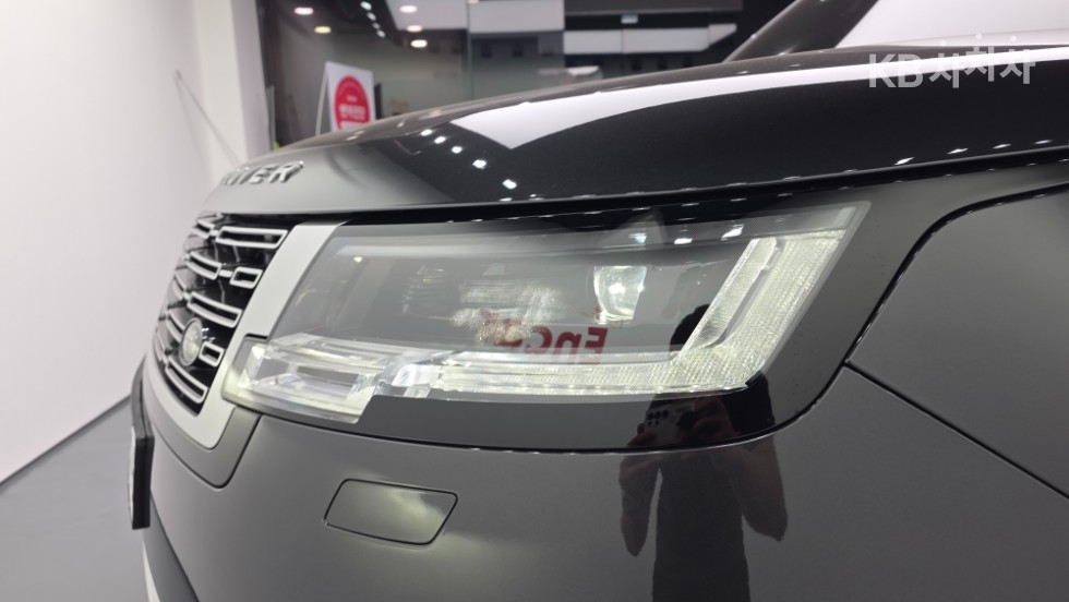 Land Rover Range Rover — miniaturë 17
