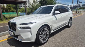 BMW X7 xDrive 40i 디자인퓨어 엑셀런스 6인승 — foto 1