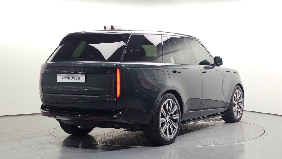 Land Rover Range Rover — miniaturë 2