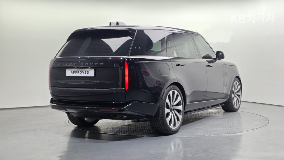 Land Rover Range Rover — miniaturë 2